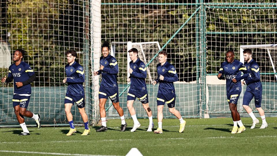 Fenerbahçe’de İstanbulspor maçı hazırlıkları başladı