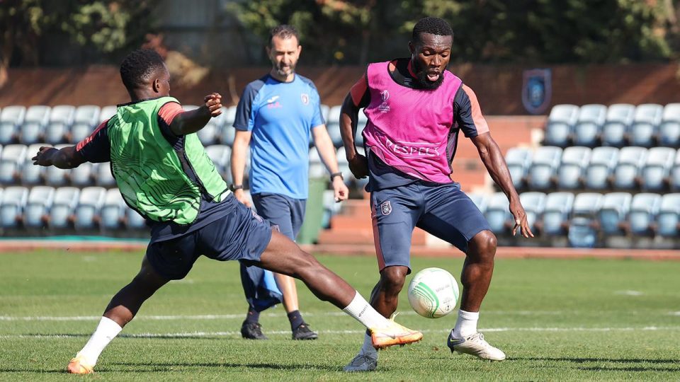 Başakşehir Dünya Kupası arasını Antalya’da geçirecek