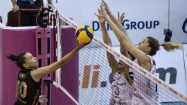 Voleybol derbisinde Eczacıbaşı, VakıfBank’ı konuk edecek